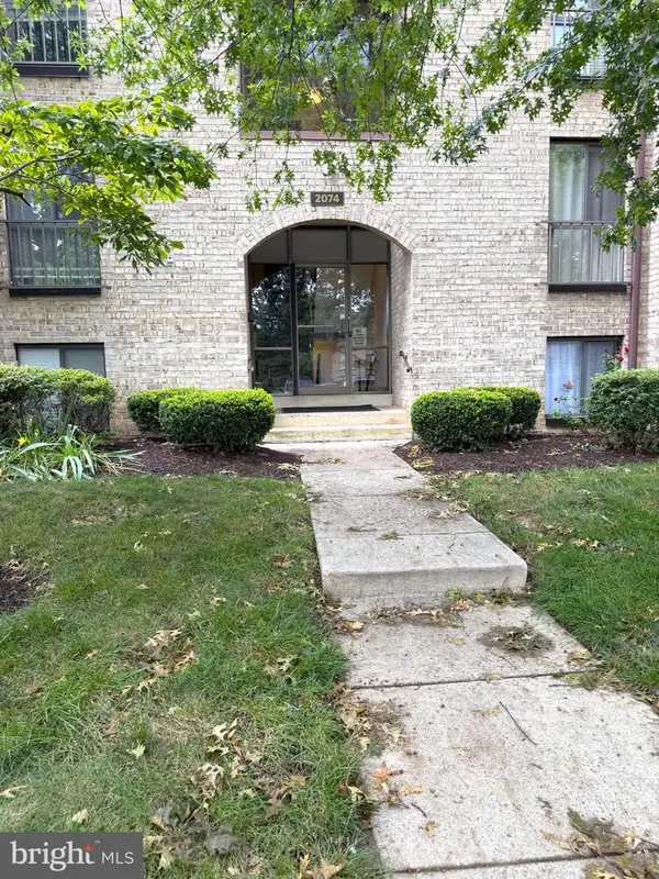 2074 Royal Fern Ct #33/22b, RESTON, VA 20191