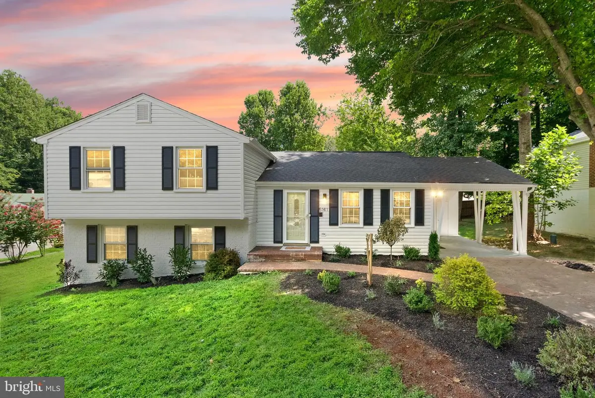 5141 Bradfield Dr, Annandale, VA 22003 - #1