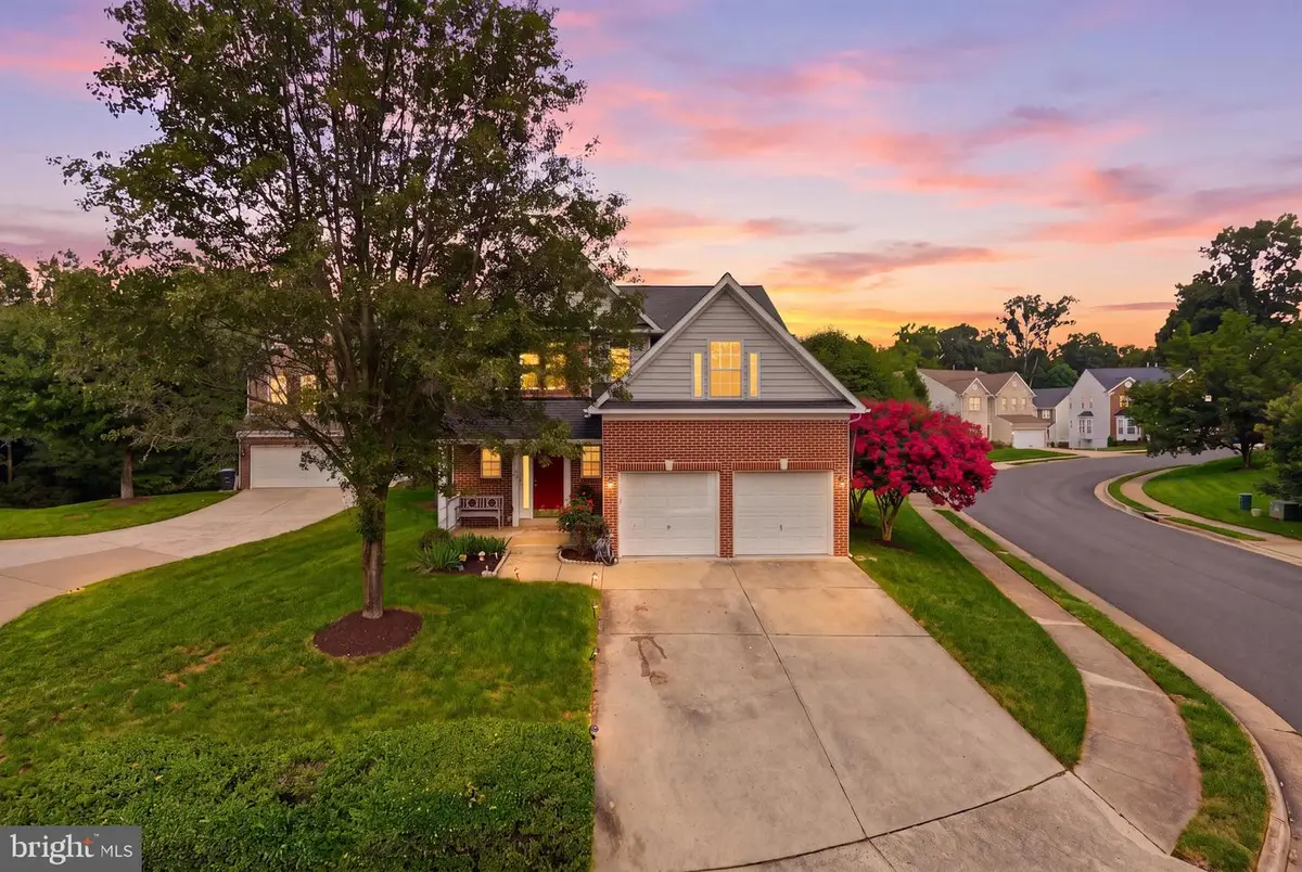 3738 Freehill Ln, Fairfax, VA 22033 - #1