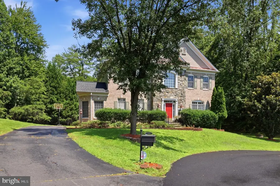 9205 Forest Greens Dr, Lorton, VA 22079 - #3