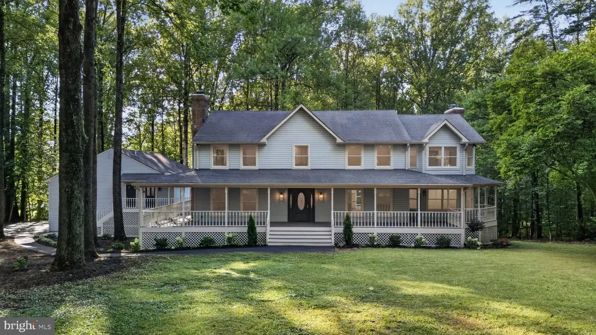7122 Ivakota Rd, Clifton, VA 20124 - #1
