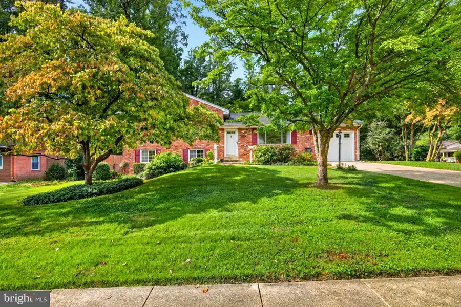 5624 Queensberry Ave, Springfield, VA 22151 - #2