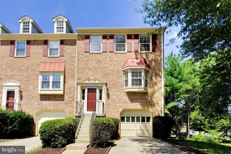 6619 Irvin Pl, Alexandria, VA 22312 - #2