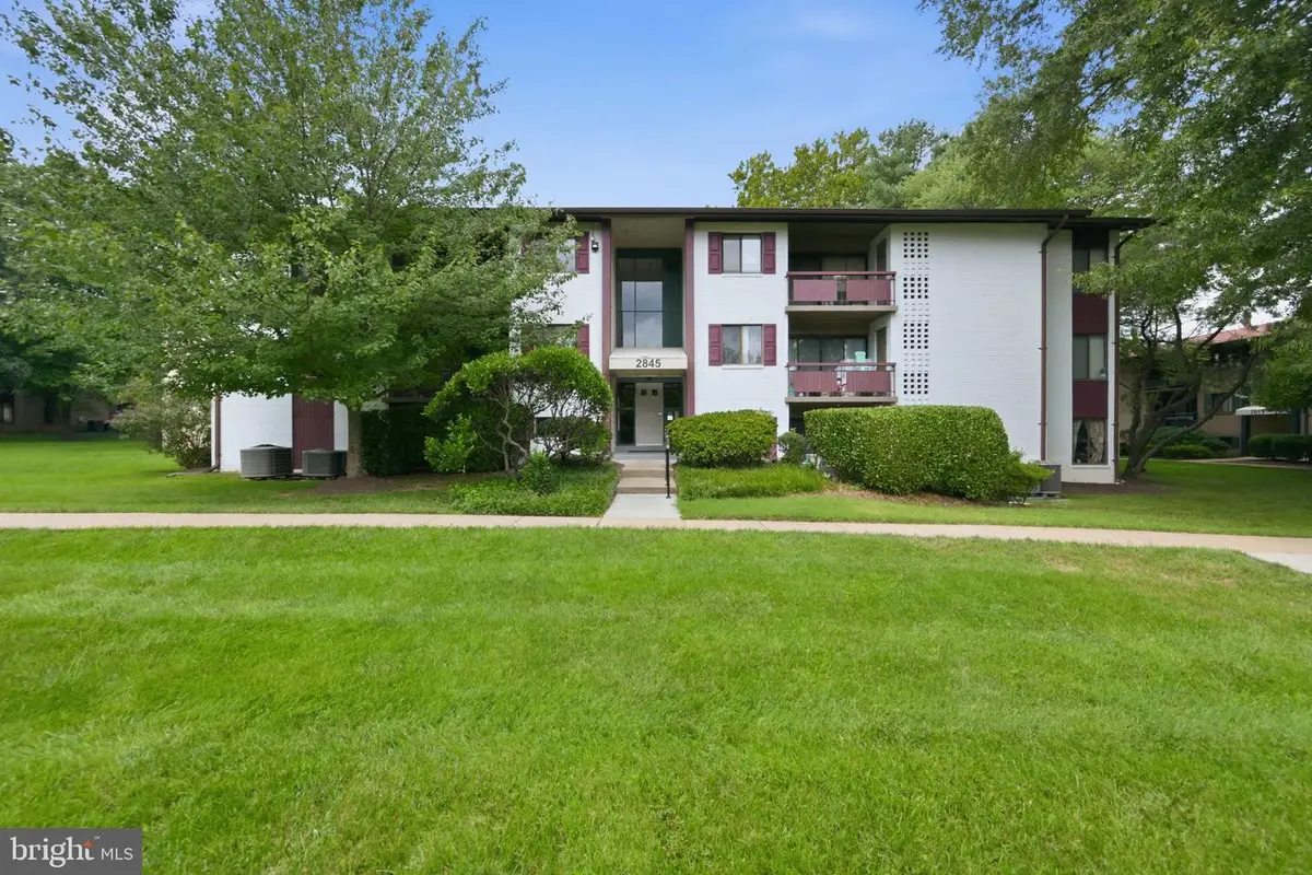 2845 Windsor Dr #103, Falls Church, VA 22042 - #1