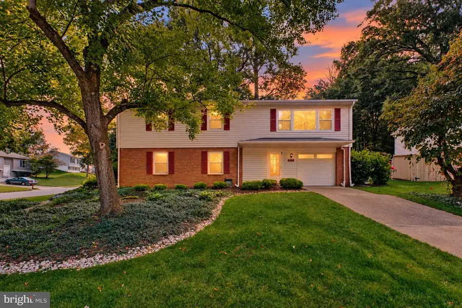 7235 Hadlow Dr, Springfield, VA 22152 - #2