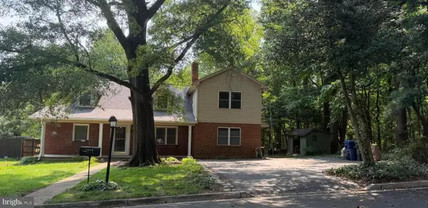 1111 Kennedy, FALLS CHURCH, VA 22046