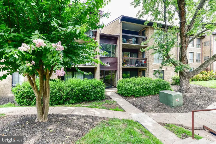 517 Florida Ave #t2, Herndon, VA 20170 - #2