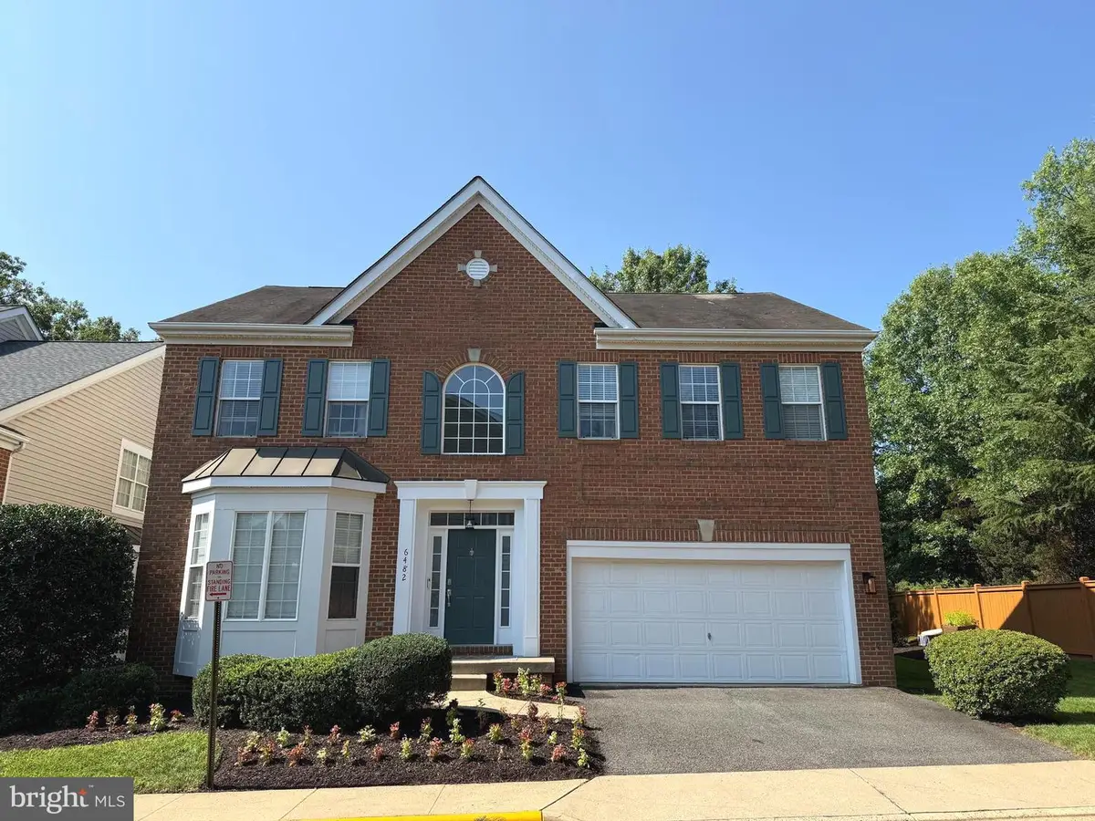 6482 Warwick Cir, Alexandria, VA 22315 - #1