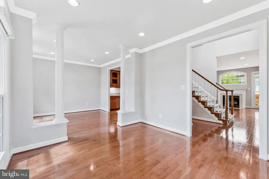 12850 Fair Heights Dr, Fairfax, VA 22033 - #3