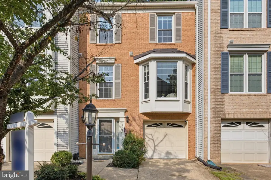 3105 Sutherland Hill Ct, Fairfax, VA 22031 - #2