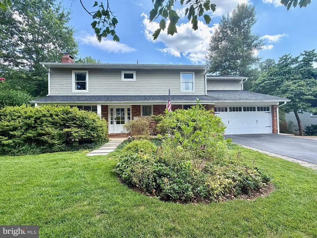 6905 Lemon Rd, McLean, VA 22101 - #1