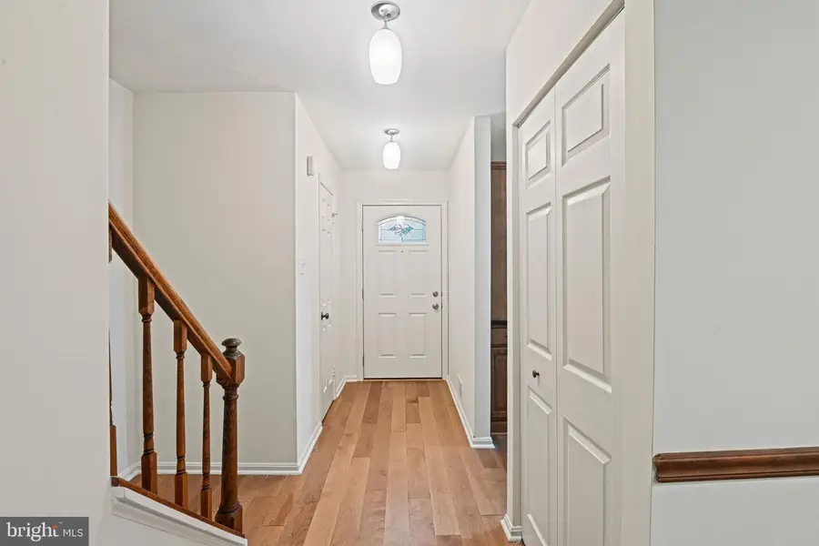 5706 Lakeside Oak Ln, Burke, VA 22015 - #3