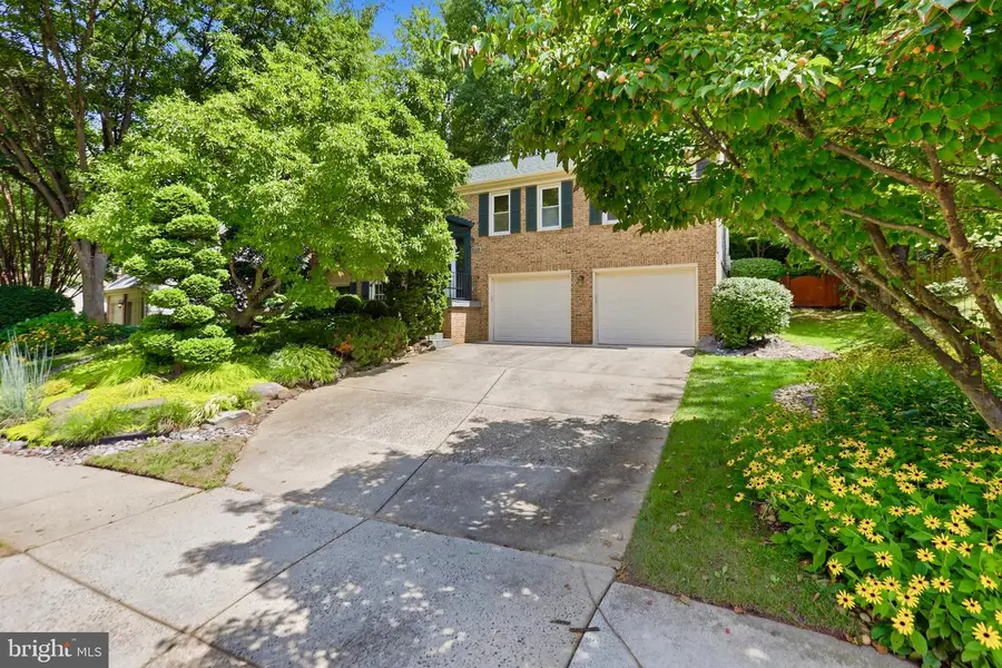 10147 Red Spruce Rd, Fairfax, VA 22032 - #3