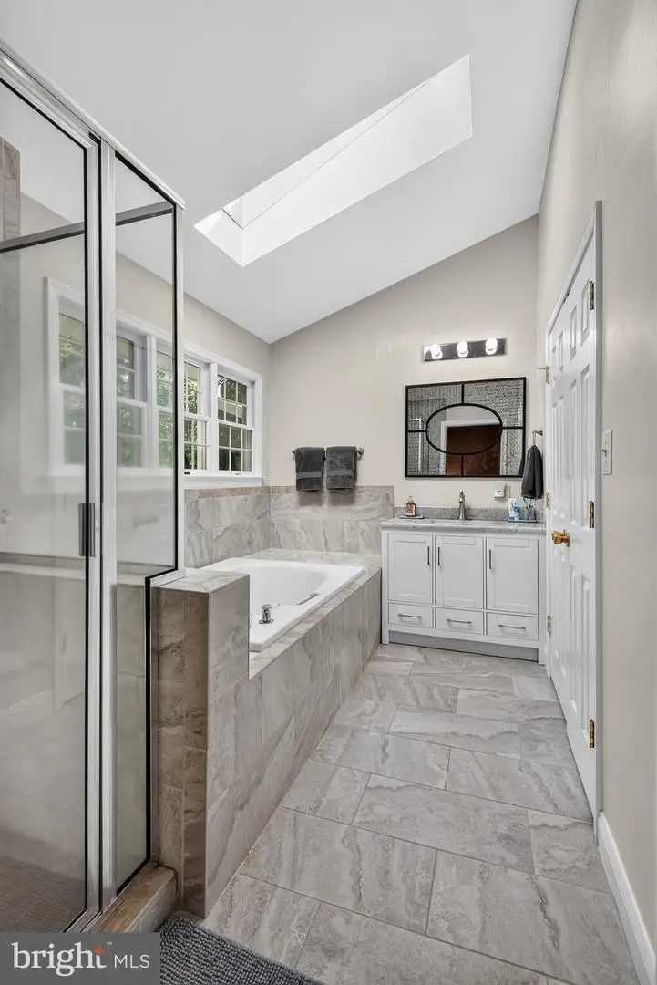 11124 Chapel Rd, Fairfax Station, VA 22039 - #3