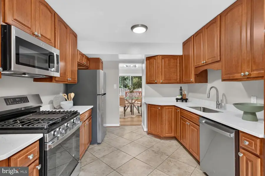 5142 Dahlgreen Pl, Burke, VA 22015 - #2