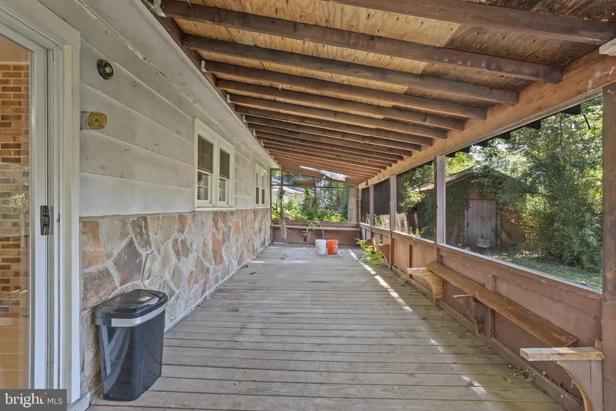 7916 Donelson St, Alexandria, VA 22309 - #3