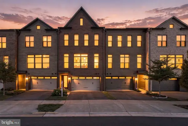 4550 Plateau Dr, FAIRFAX, VA 22030