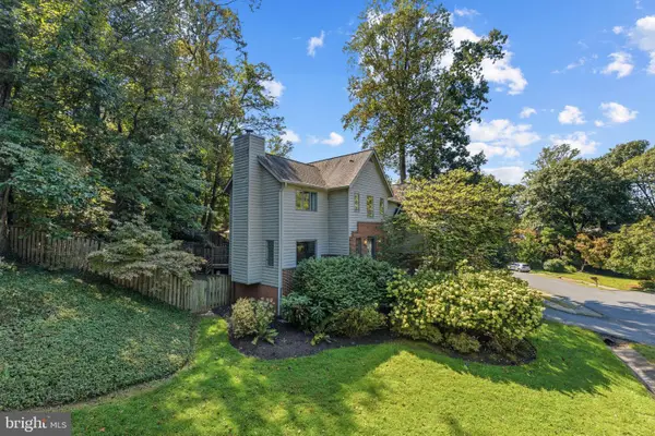 7337 Hooking Rd, MCLEAN, VA 22101
