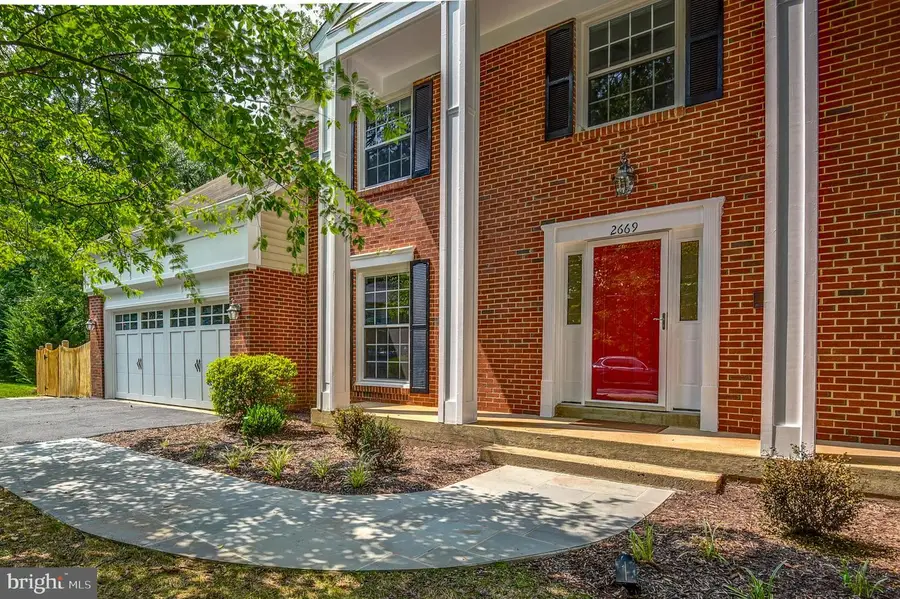 2669 Oakton Glen Dr, Vienna, VA 22181 - #3