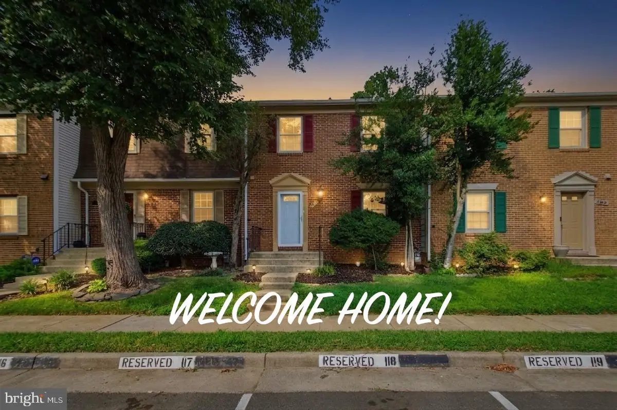 7810 Lake Pleasant Dr, Springfield, VA 22153 - #1