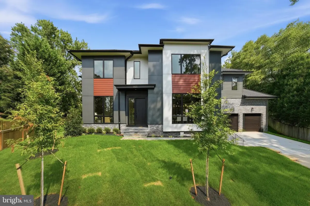 1905 Lamson Pl, McLean, VA 22101 - #1
