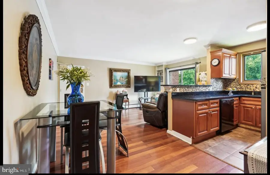 2844 Annandale Rd #316, Falls Church, VA 22042 - #3