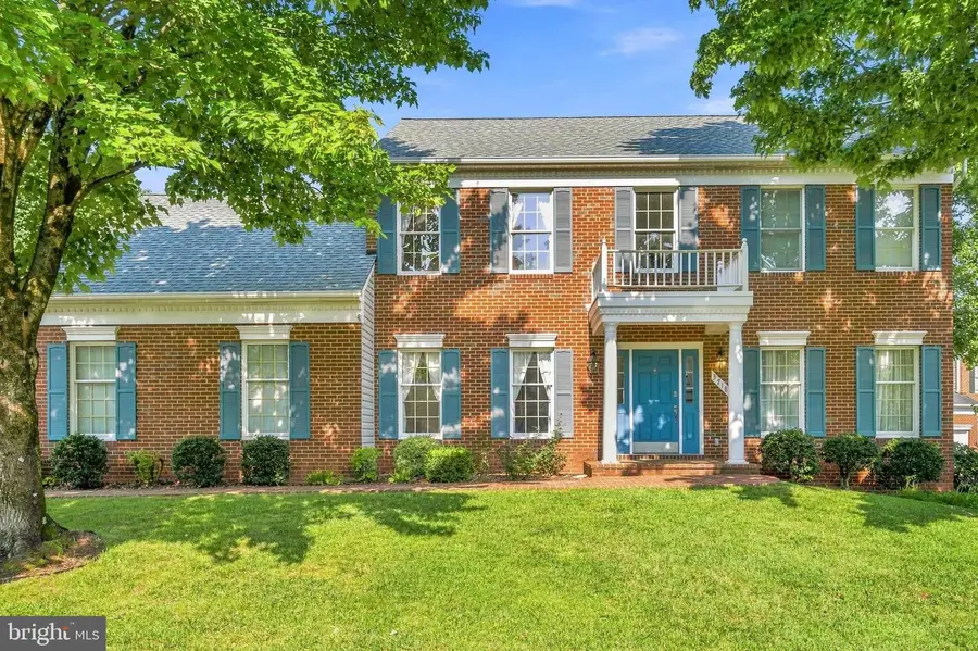 3718 Broadrun Dr, Fairfax, VA 22033 - #2