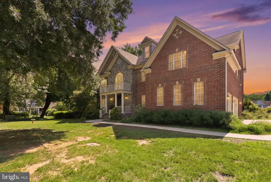 8813 Oak Leaf Dr, Alexandria, VA 22309 - #2