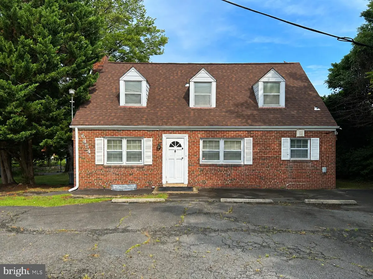 6454 Arlington Blvd, Falls Church, VA 22042 - #1