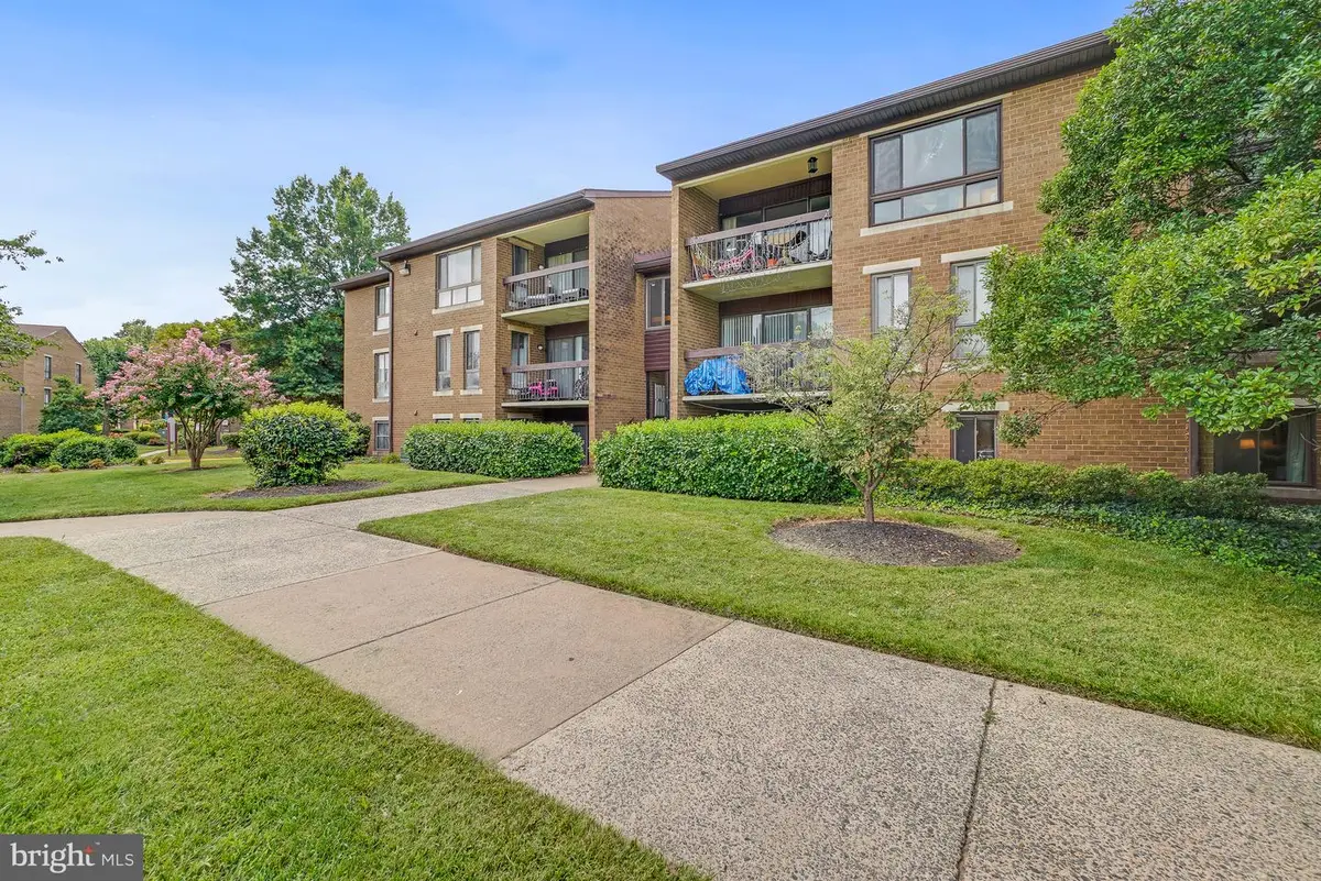 541 Florida Ave #t4, Herndon, VA 20170 - #1