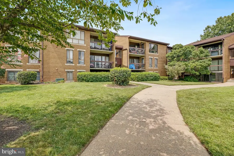 541 Florida Ave #t4, Herndon, VA 20170 - #2