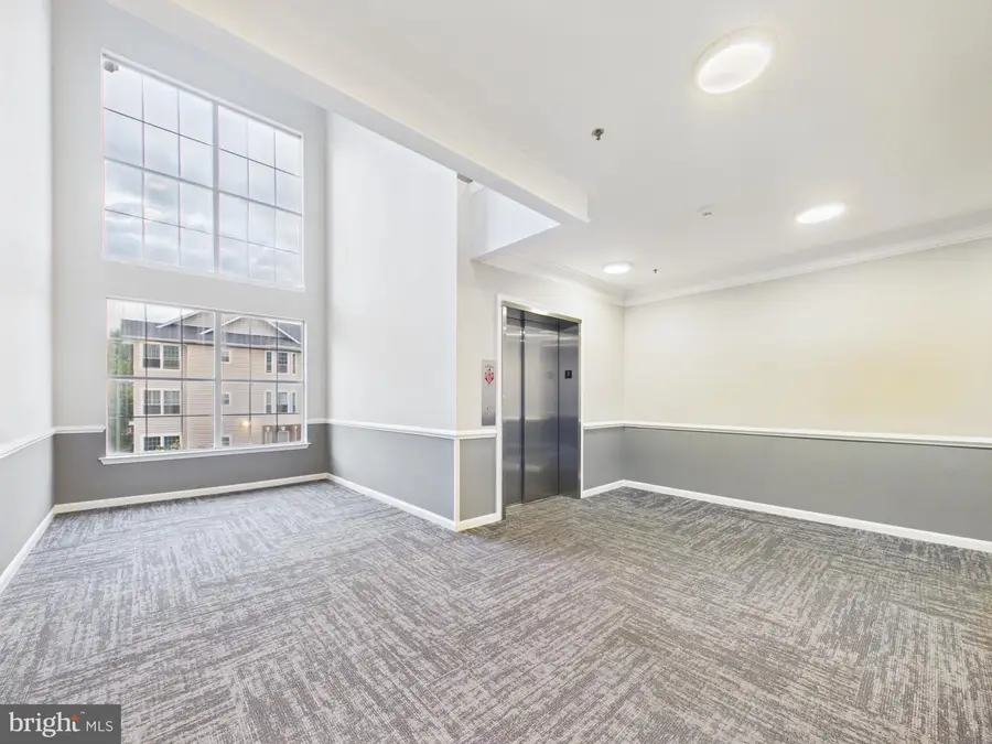 1581 Spring Gate Dr #5301, McLean, VA 22102 - #2