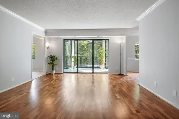 5901 Mount Eagle Dr #108, ALEXANDRIA, VA 22303
