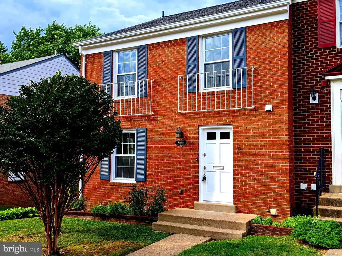 8069 Powderbrook Ln, Springfield, VA 22153 - #1