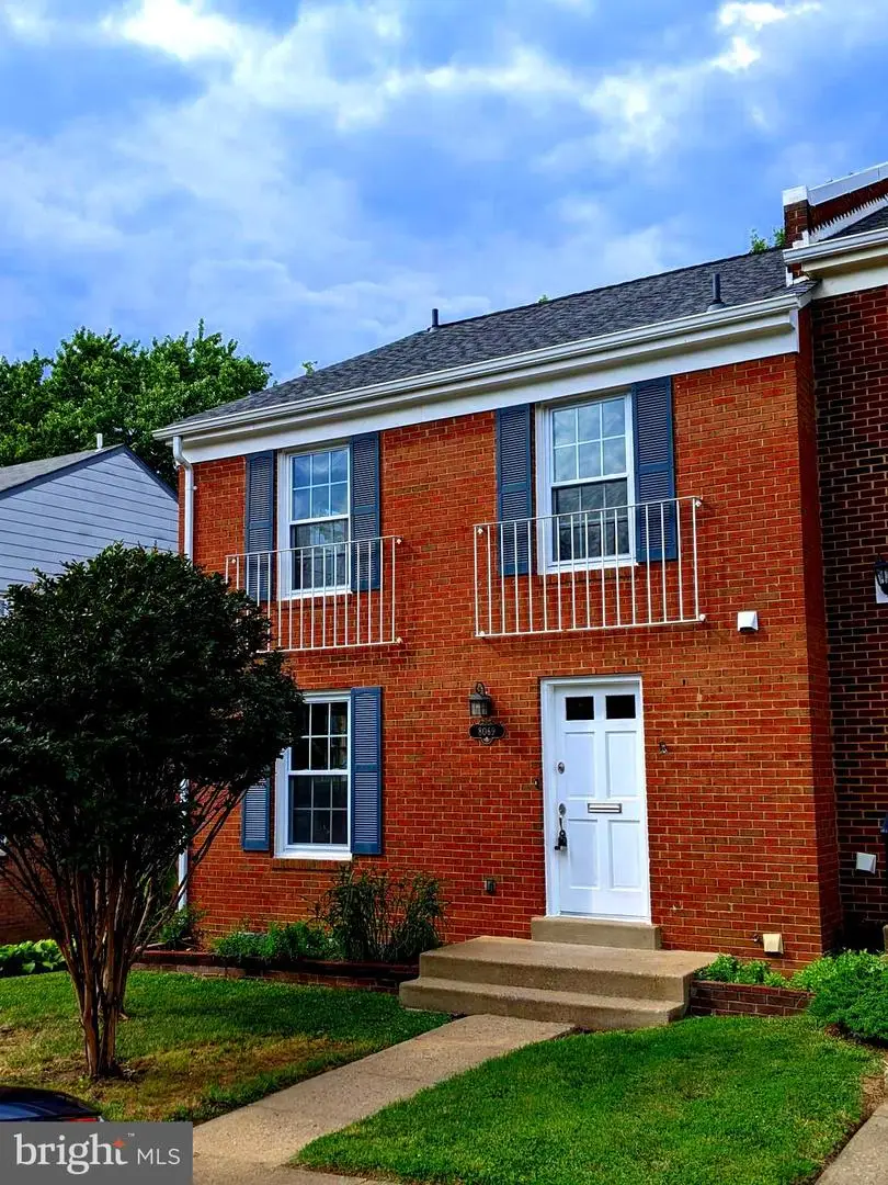 8069 Powderbrook Ln, Springfield, VA 22153 - #3