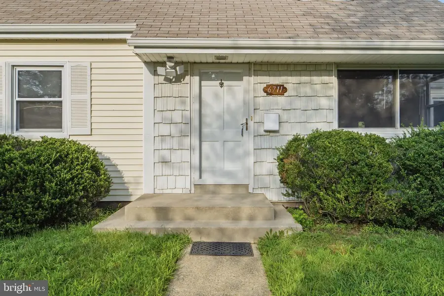 6711 Swarthmore Dr, Alexandria, VA 22307 - #3