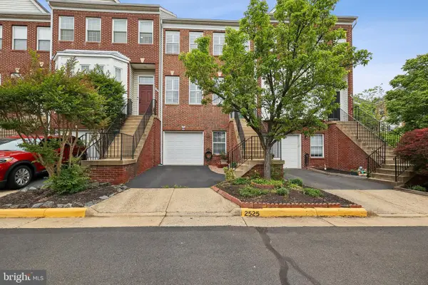 2525 James Madison Cir, HERNDON, VA 20171