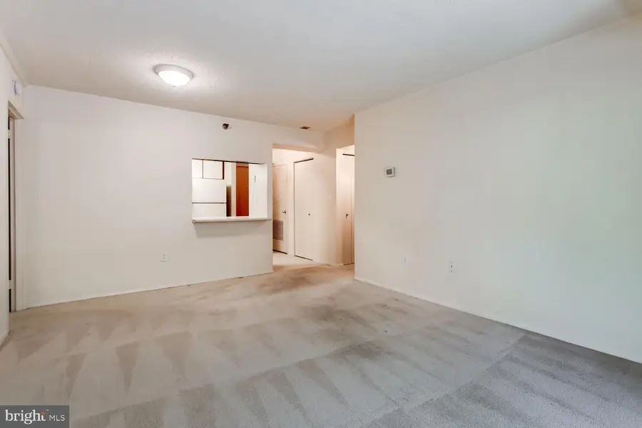 1808 Old Meadow Rd #404, McLean, VA 22102 - #3