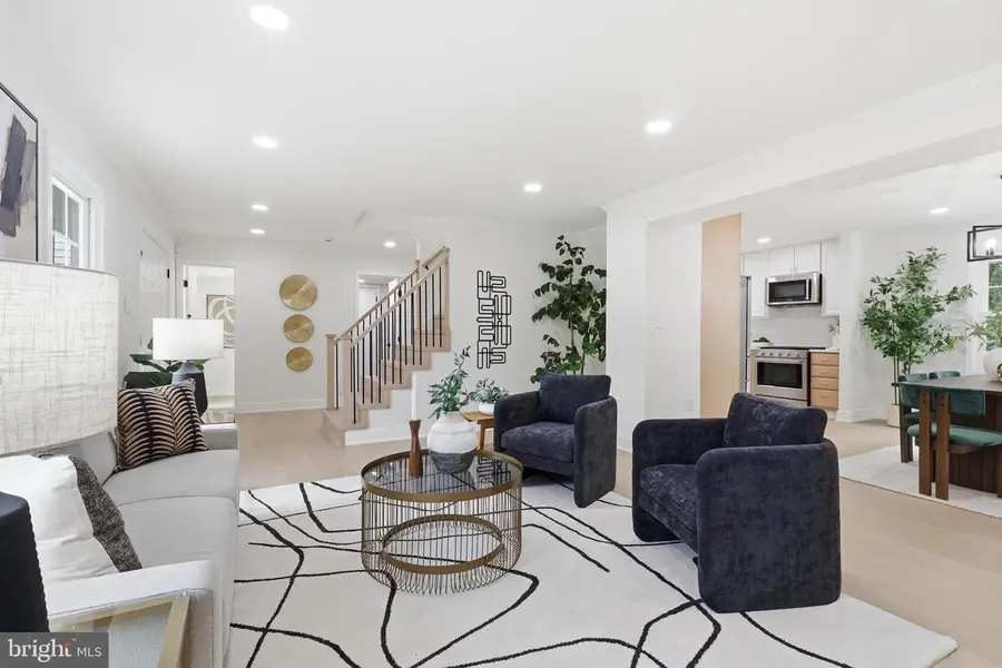 14983 Gold Post Ct, Centreville, VA 20121 - #3