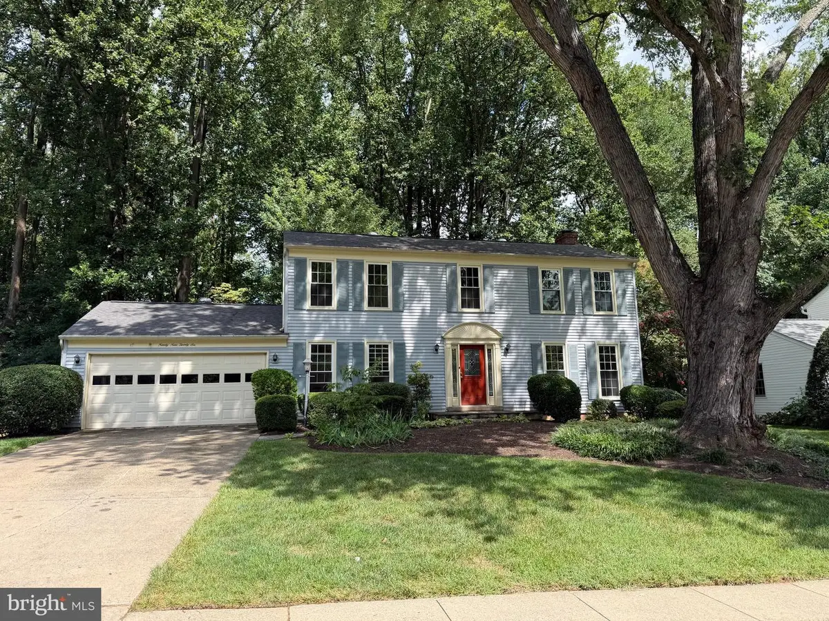 9926 Stone Wood Ct, Burke, VA 22015 - #1