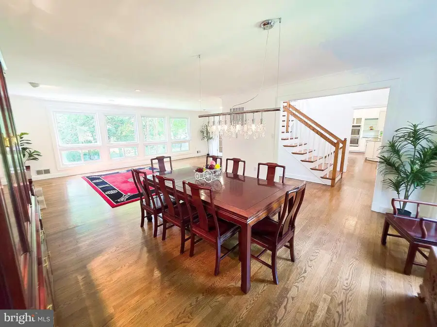 1904 Dalmation Dr, McLean, VA 22101 - #3