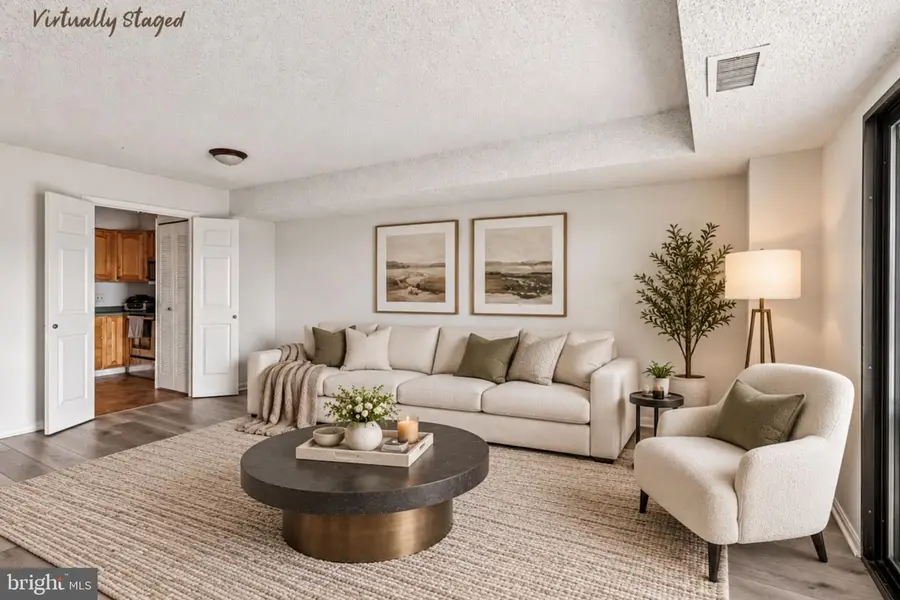 3800 Powell Ln #1004, Falls Church, VA 22041 - #2