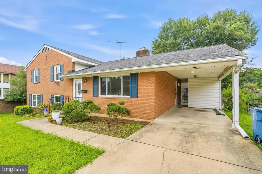 7207 Monticello Blvd, Springfield, VA 22150 - #3