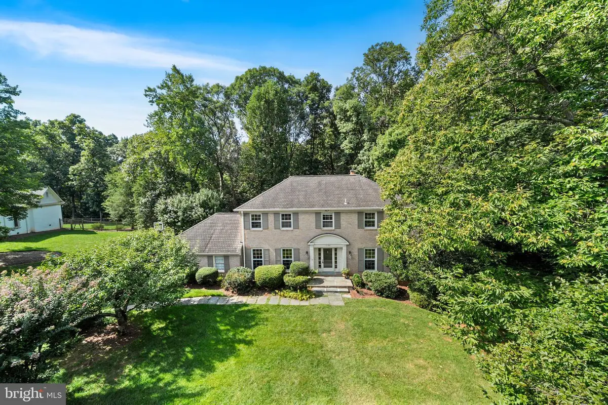 1160 Old Gate Ct, McLean, VA 22102 - #1