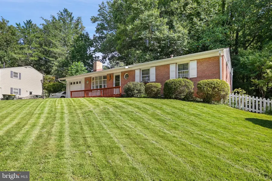 6605 Holford Ln, Springfield, VA 22152 - #3
