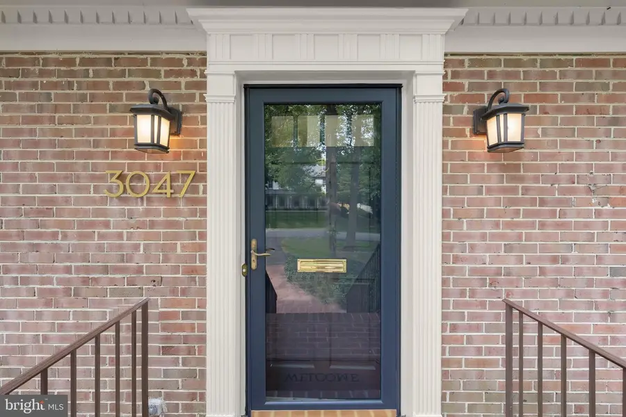 3047 Holly St, Falls Church, VA 22044 - #2