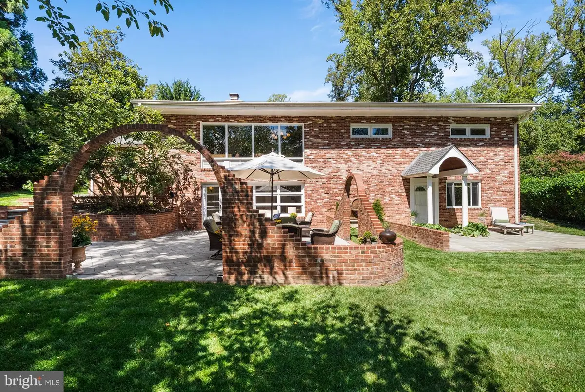6527 Jay Miller Dr., Falls Church, VA 22041 - #1