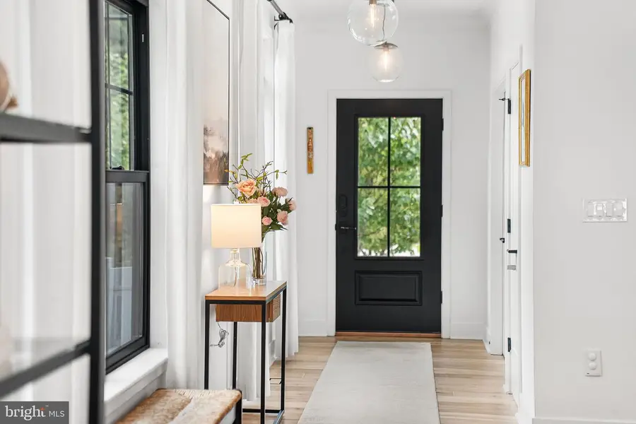 8006 Fort Hunt Rd, Alexandria, VA 22308 - #2