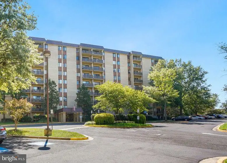 3101 S Manchester St #318, Falls Church, VA 22044 - #1