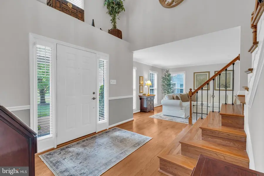 8101 Jeffrey Ct, Fairfax Station, VA 22039 - #3